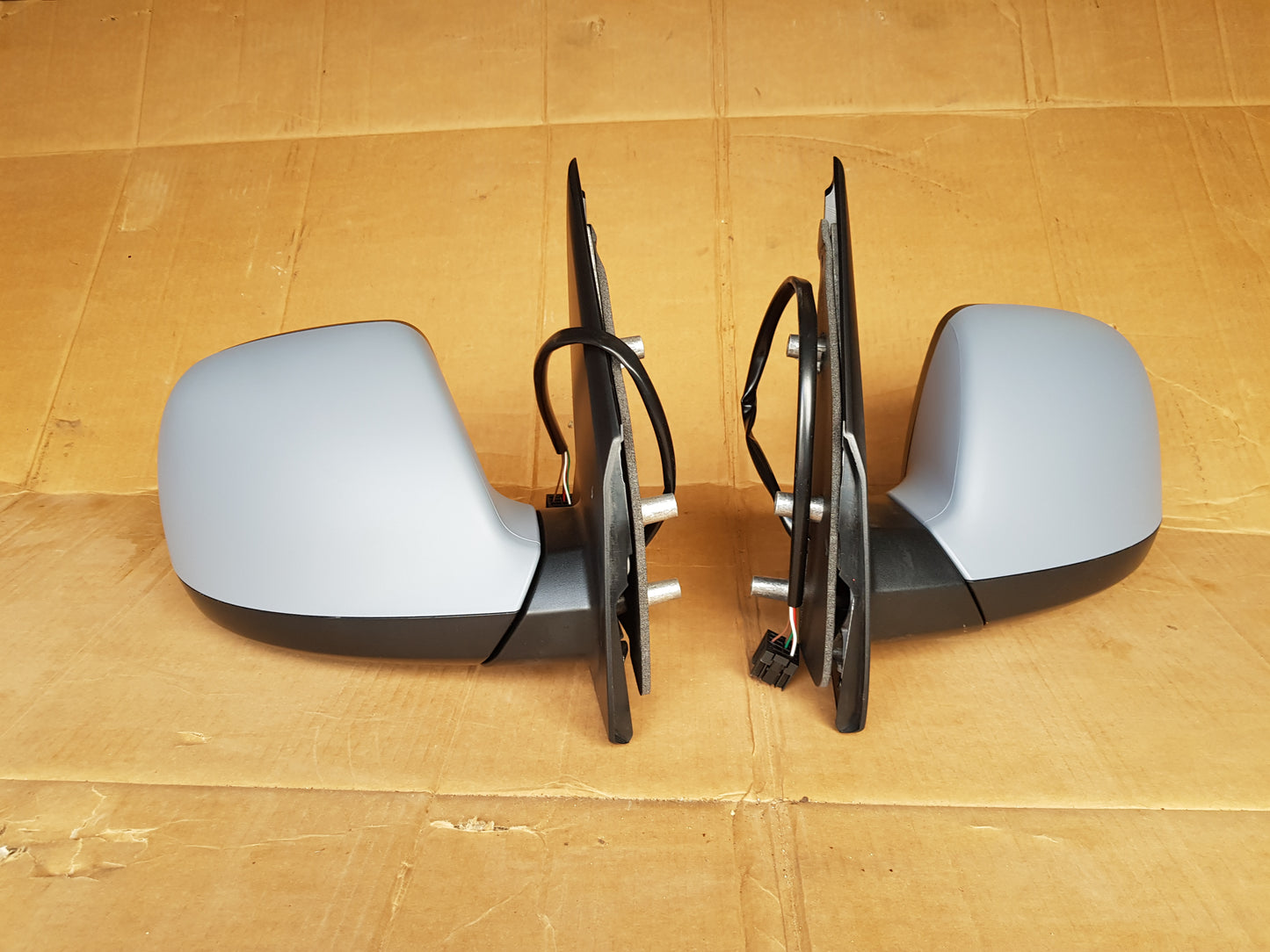 VW T6 T6.1 Transporter Caravelle Front Cab Side Door Wing Mirror Electric adjust heated glass with Primed cover RIGHT SIDE