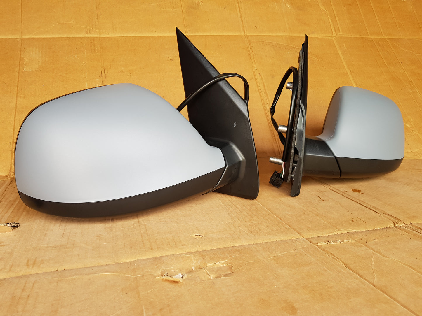 VW T6 T6.1 Transporter Caravelle Front Cab Side Door Wing Mirror Electric adjust heated glass with Primed cover RIGHT SIDE