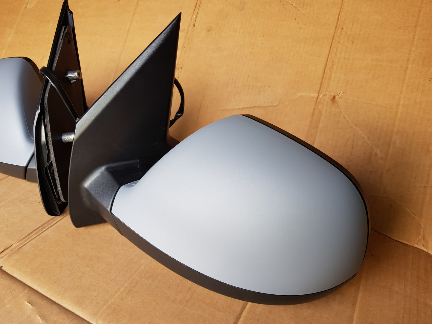 VW T6 T6.1 Transporter Caravelle Front Cab Side Door Wing Mirrors Electric Powerfold Heated Primed with covers