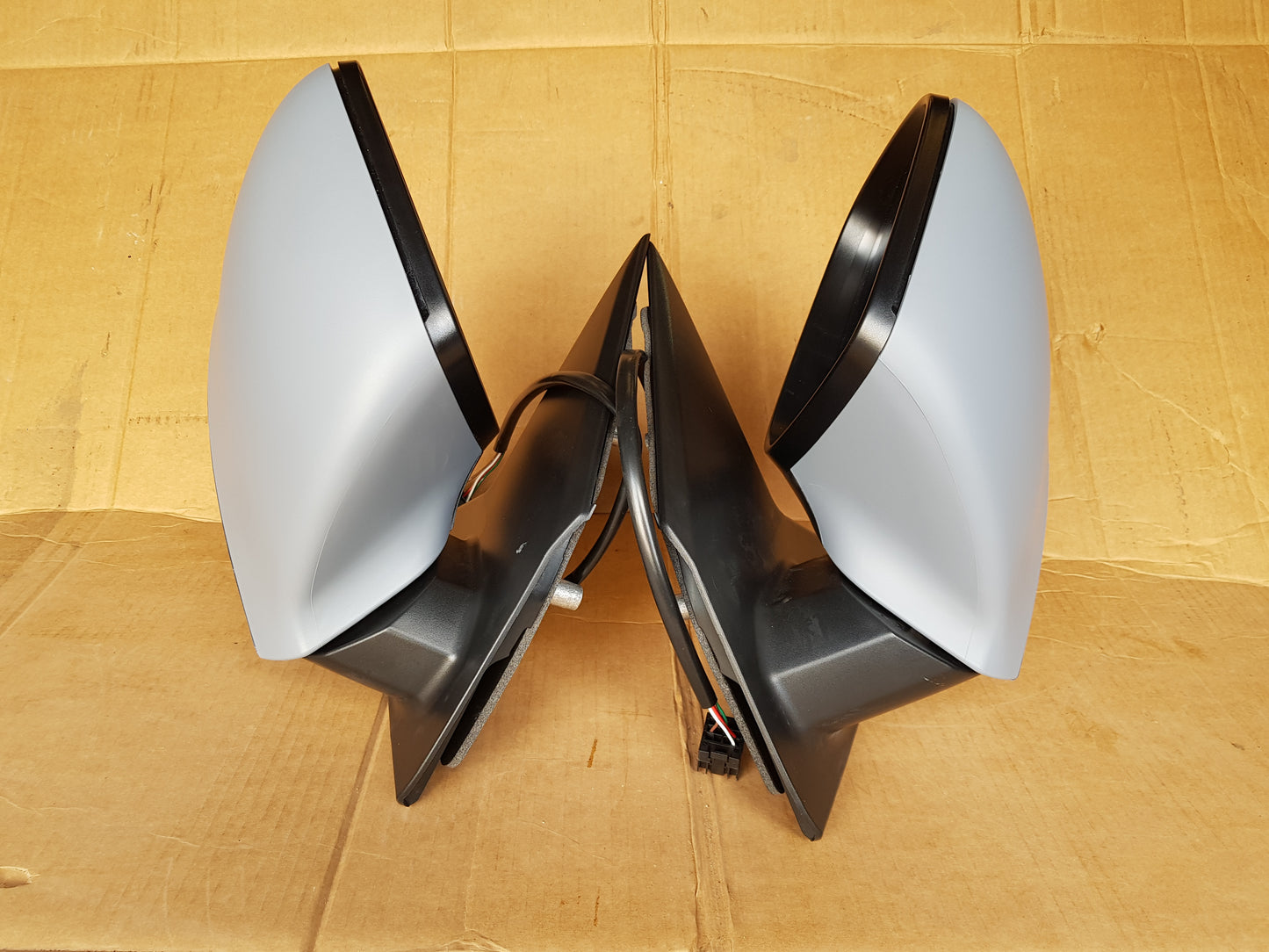 VW T6 T6.1 Transporter Caravelle Front Cab Side Door Wing Mirrors Electric adjust heated glass with Primed covers