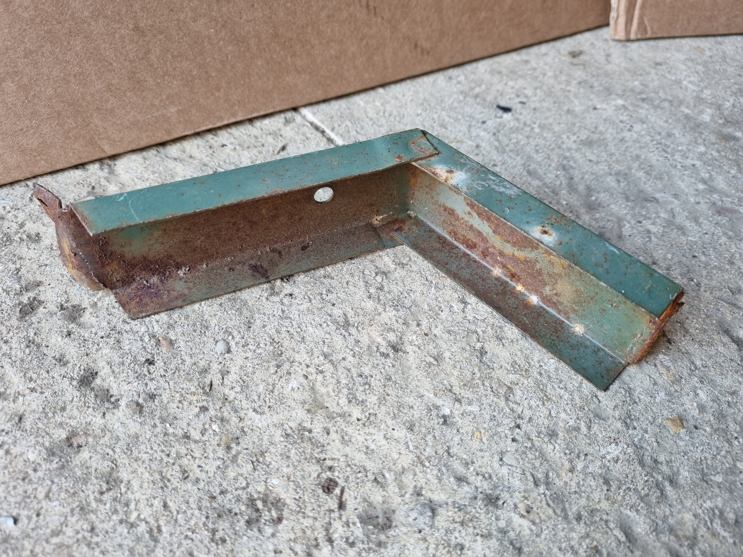 Original Paint Walkthrough bulkhead brace Seat support bracket VW Splitscreen T1