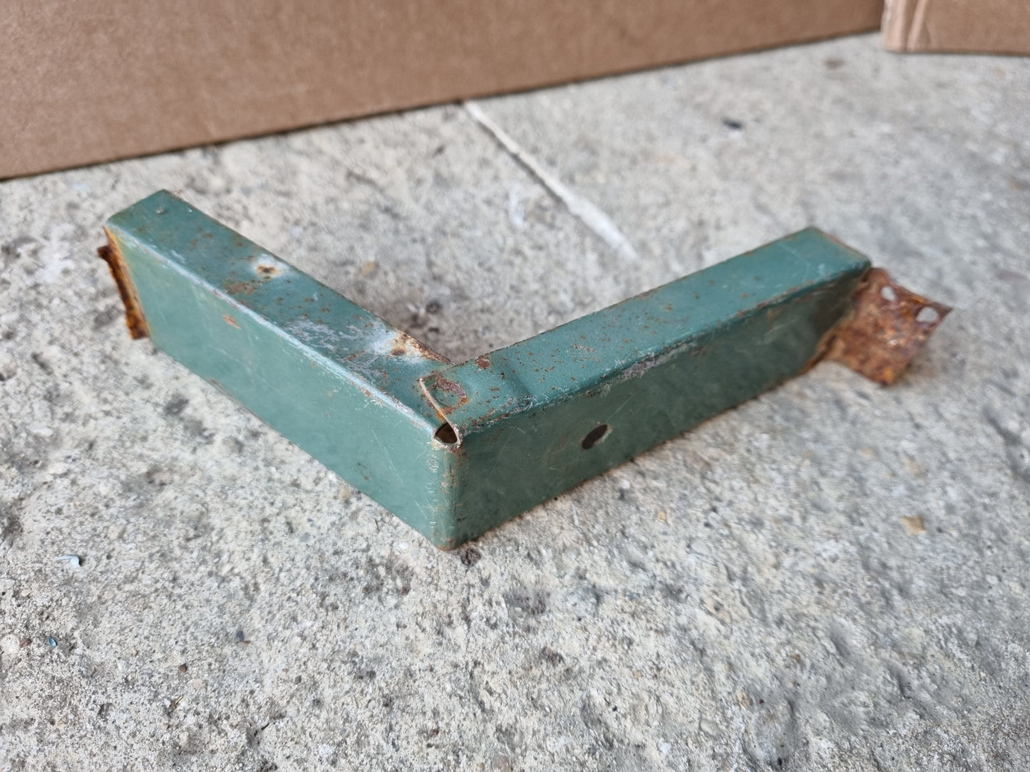 Original Paint Walkthrough bulkhead brace Seat support bracket VW Splitscreen T1