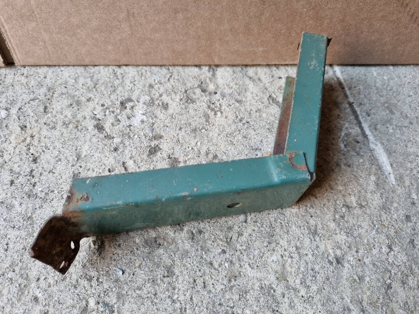 Original Paint Walkthrough bulkhead brace Seat support bracket VW Splitscreen T1