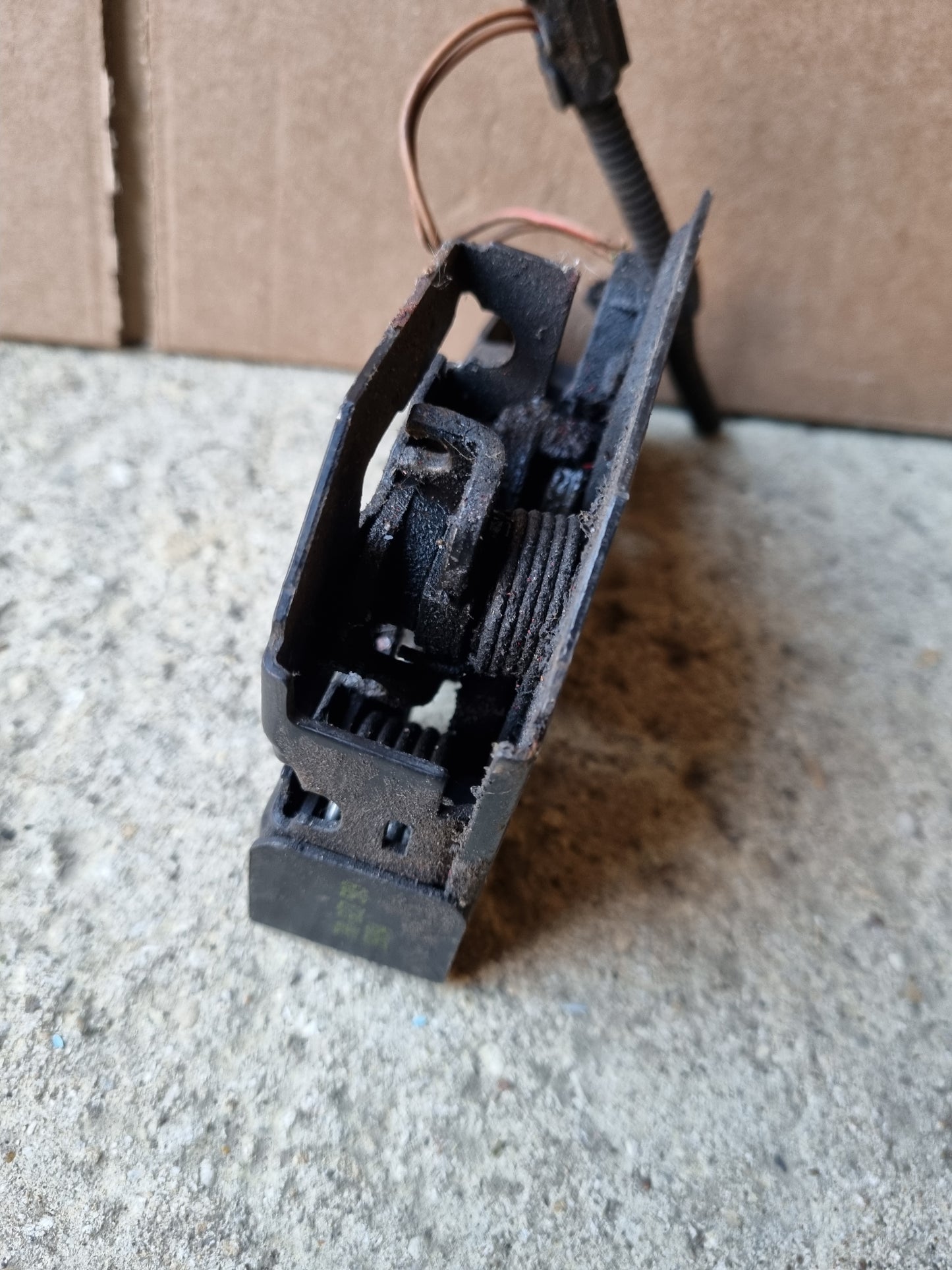 Volkswagen VW T5 Transporter Caravelle Campervan Bonnet Latch Catch 7H0823509