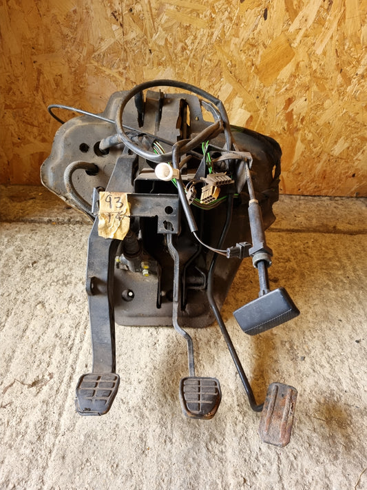 1993 Early VW T4 TRANSPORTER ACCELERATOR THROTTLE CLUTCH BRAKE PEDAL BOX Complete
