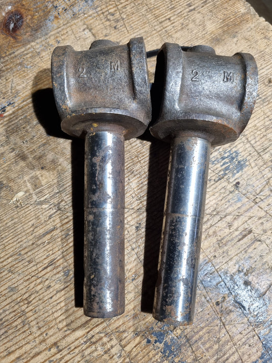 NOS VW splitscreen camper split bus front axle beam spindle upper king pin pair