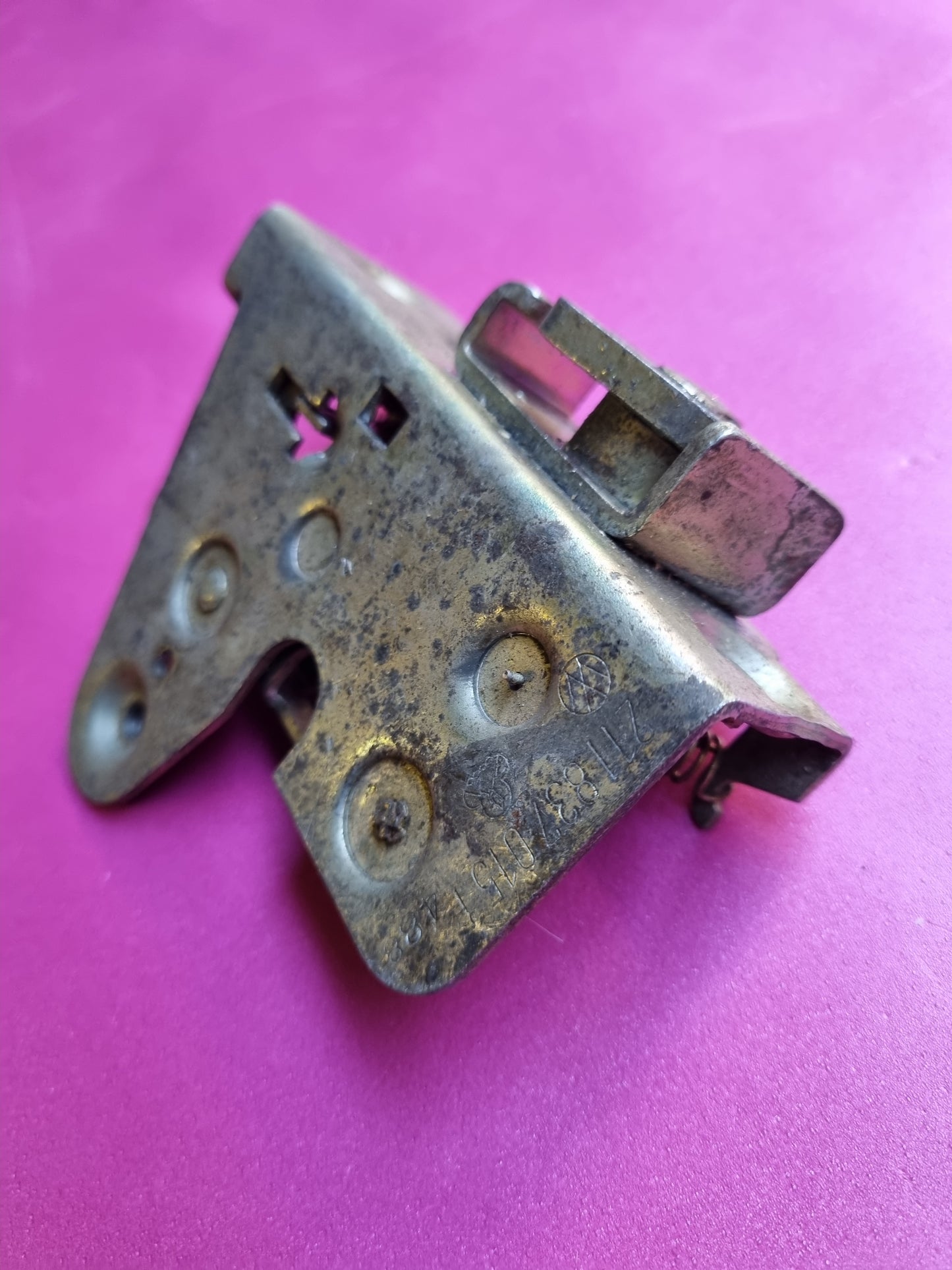 NOS VW 211 837 015 F Door lock latch left VW Type 2 T1 bus van rare 67 Only part
