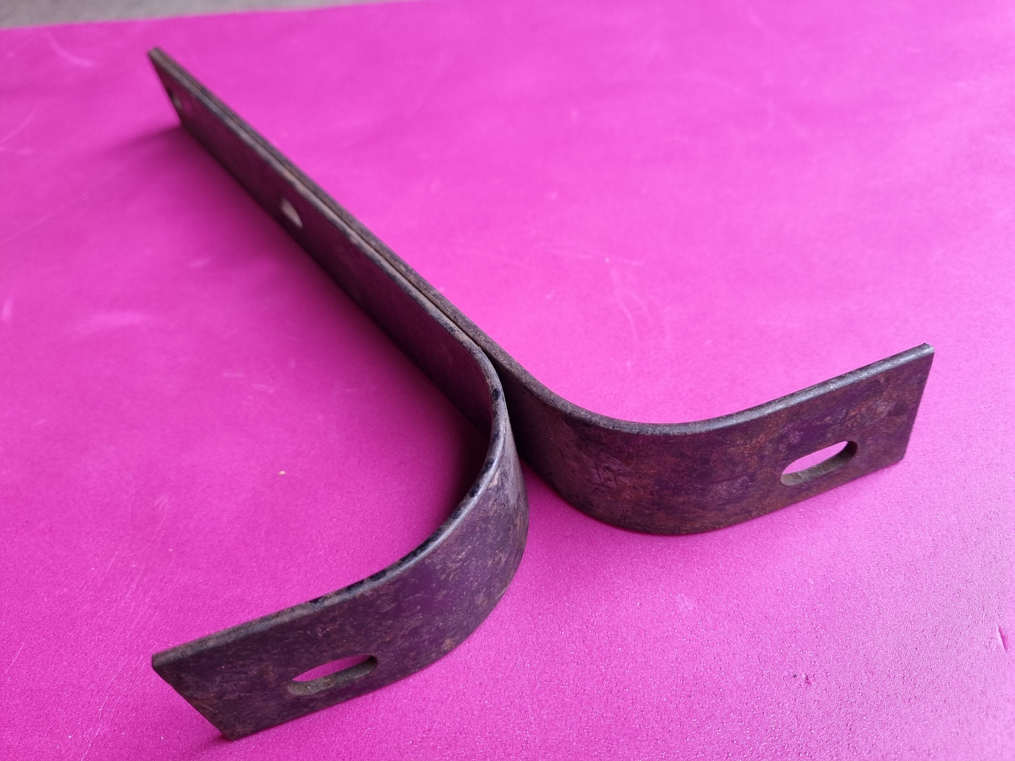 NOS VW Type 2 Splitscreen Bus Bulli Barndoor Bumper mount hanger bracket