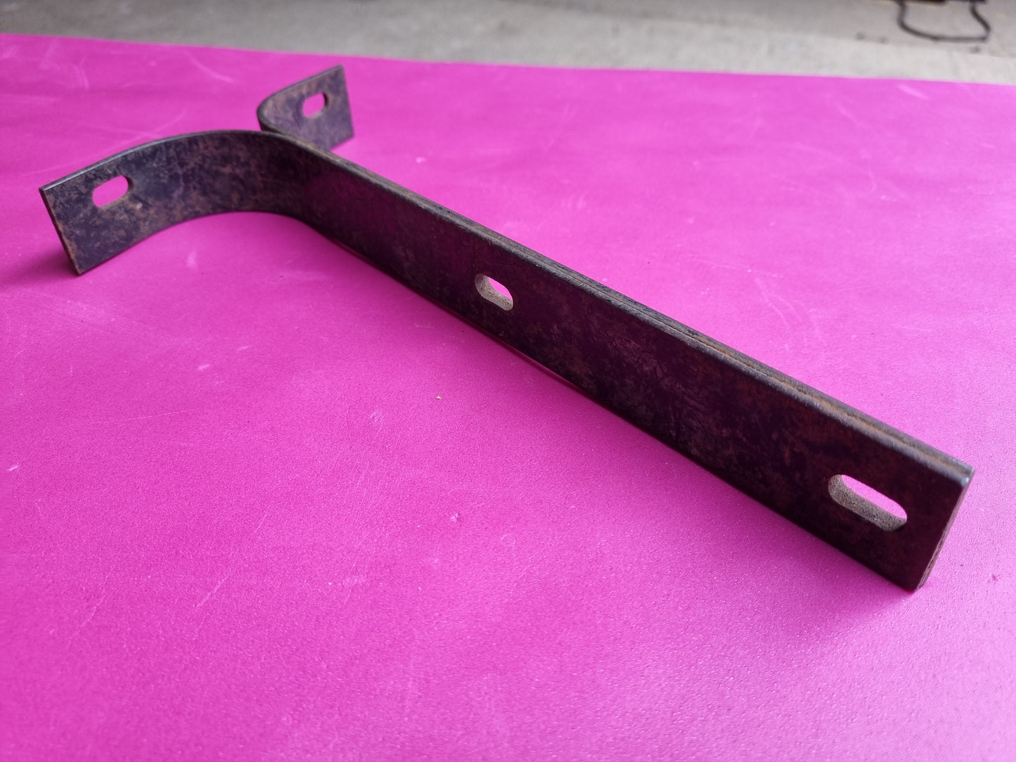 NOS VW Type 2 Splitscreen Bus Bulli Barndoor Bumper mount hanger bracket
