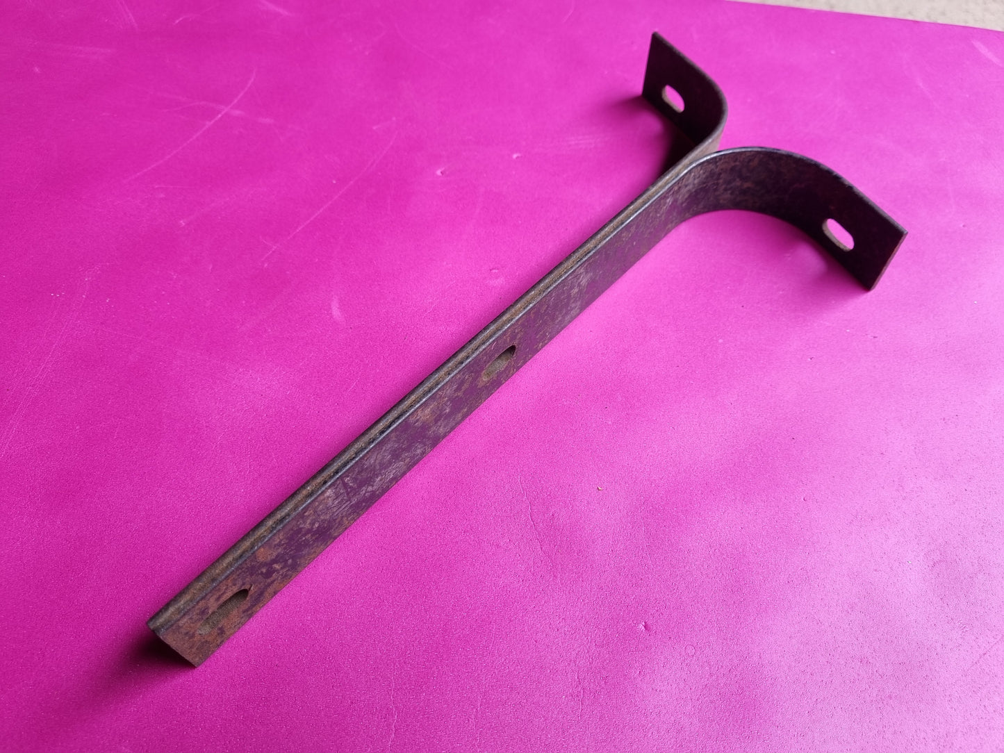 NOS VW Type 2 Splitscreen Bus Bulli Barndoor Bumper mount hanger bracket