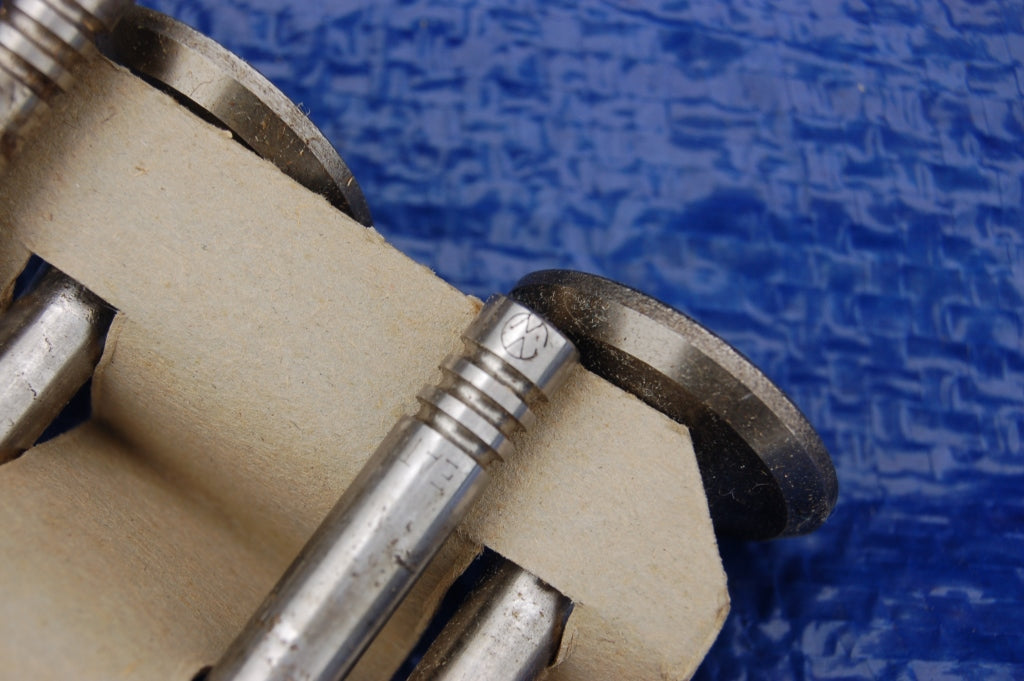 Genuine Original NOS VW Boxed Engine Exhaust Valves x 4