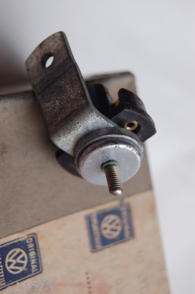 NOS VW bus screw terminal windshield wiper switch