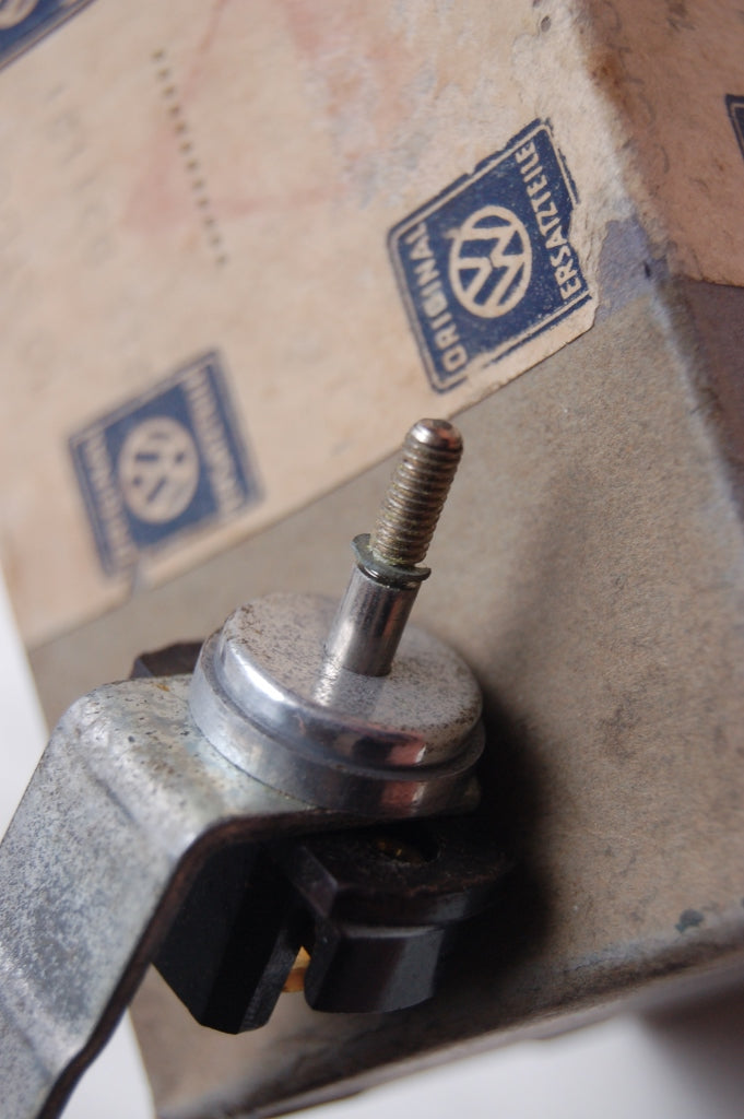 NOS VW bus screw terminal windshield wiper switch