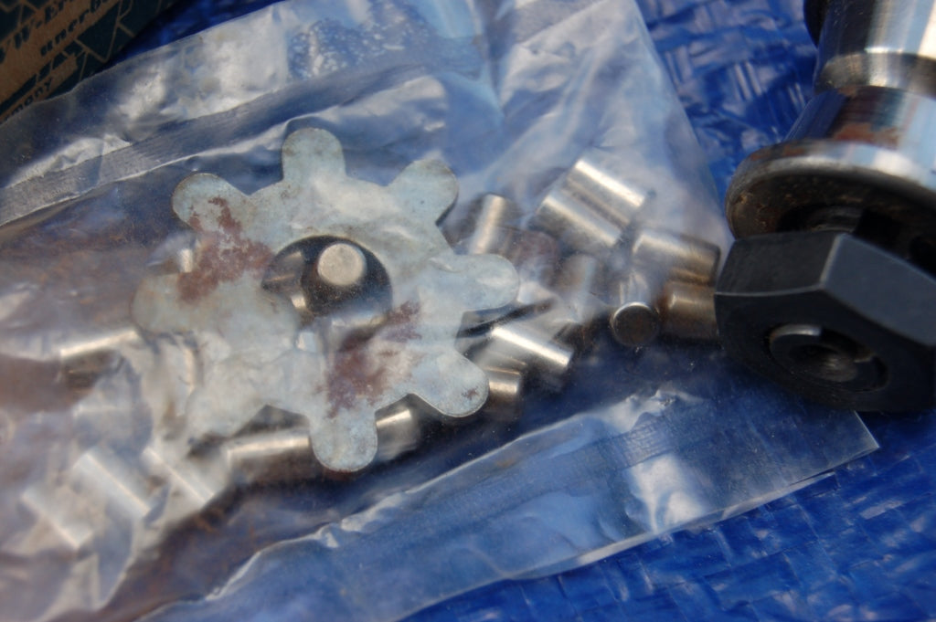 NOS new old stock VW Splitscreen van bus steering box peg kit