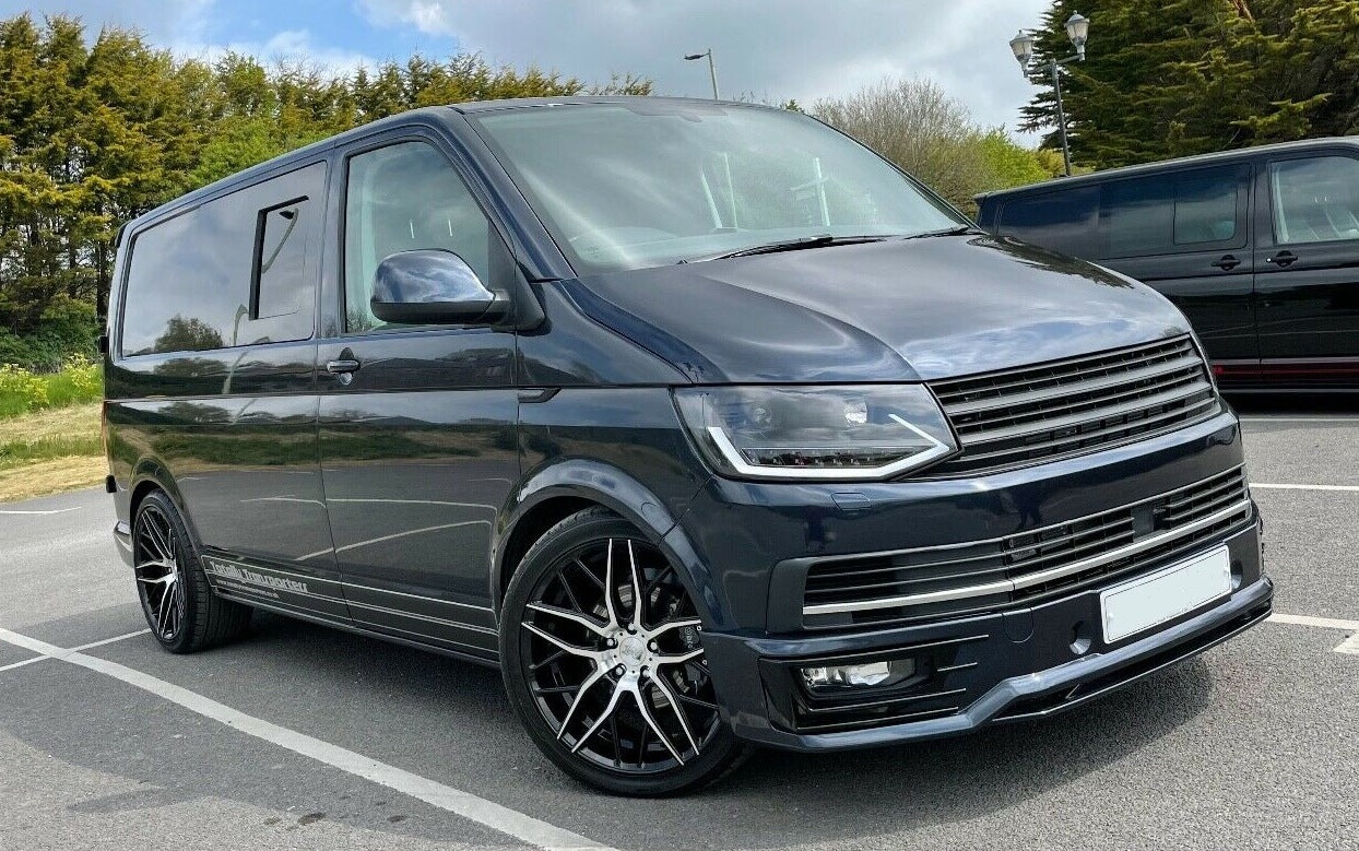 VW Transporter T6 LED DRL Black Projector Headlights Headlamps With Dynamic Indicators