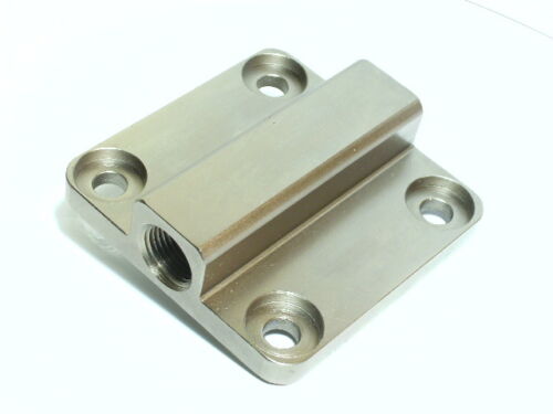 Full flow oil pump cover