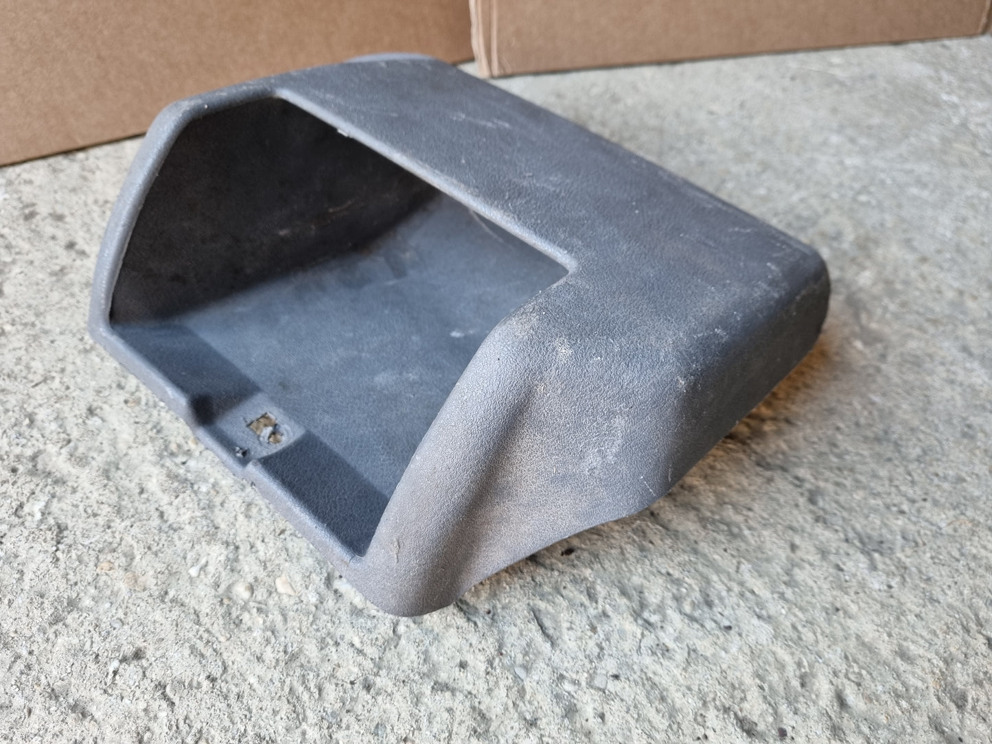 VW VAG Very Early T4 Transporter Van Fusebox Trim Cover Pocket with fuse layout