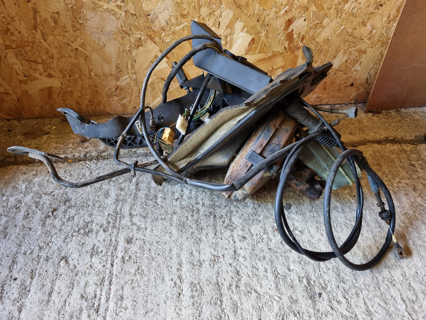 1990 Early VW T4 TRANSPORTER ACCELERATOR THROTTLE CLUTCH BRAKE PEDAL BOX Complete