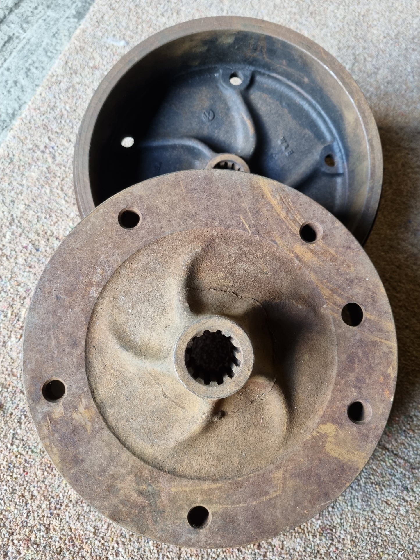 Genuine VW NOS Type 2 T1 Splitscreen Rear Brake drum pair wide 5x205 Trekker 181