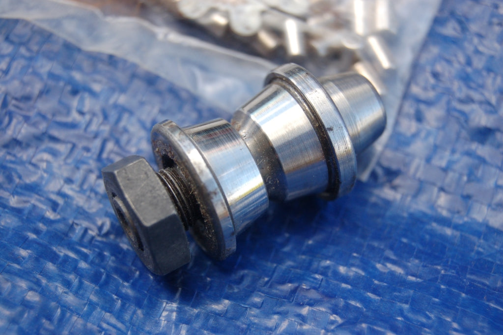 NOS new old stock VW Splitscreen van bus steering box peg kit